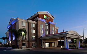 Holiday Inn Express Fresno South By Ihg
